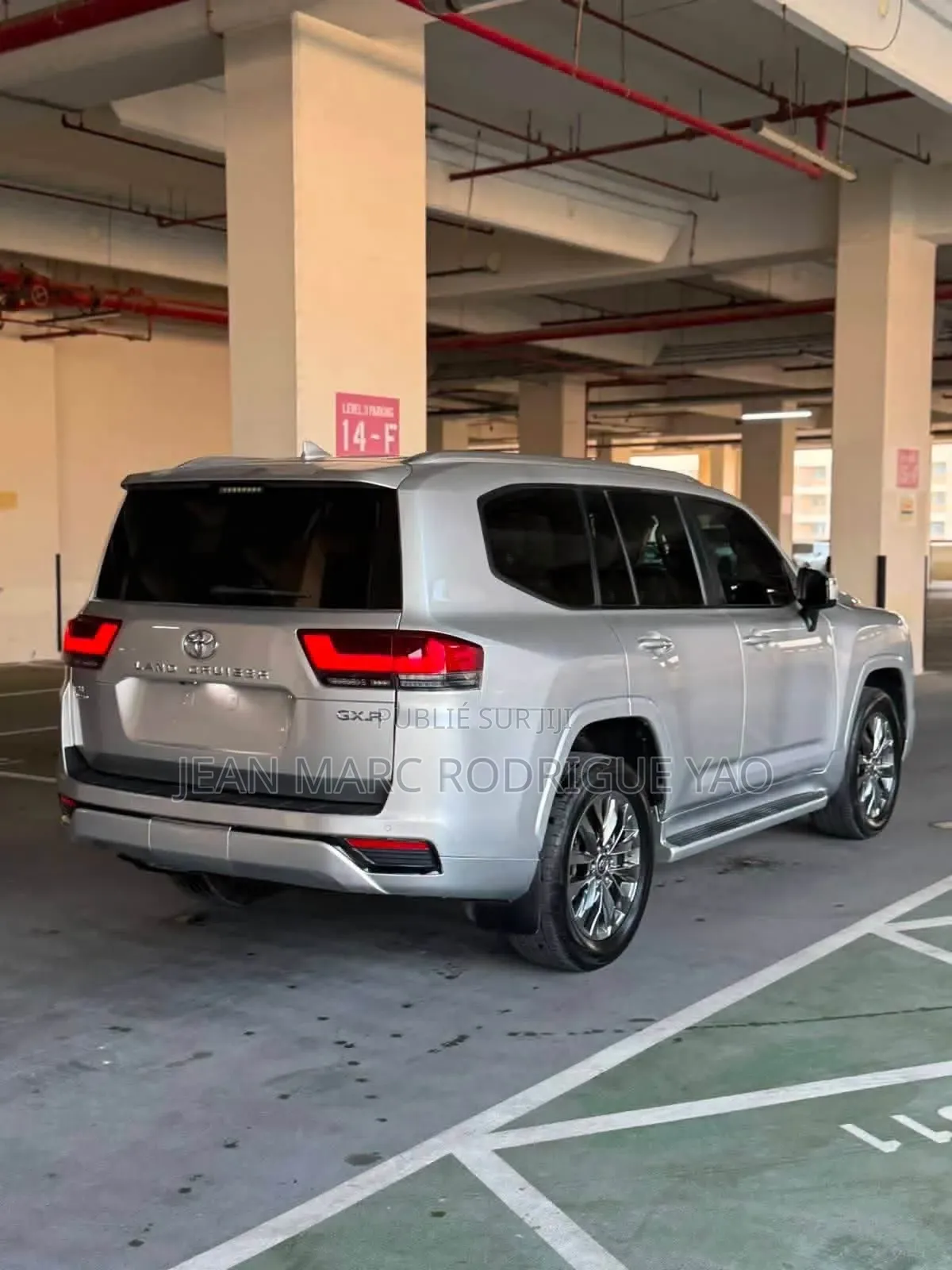 Nouveau Toyota Land Cruiser Prado 2025 Blanc cassé