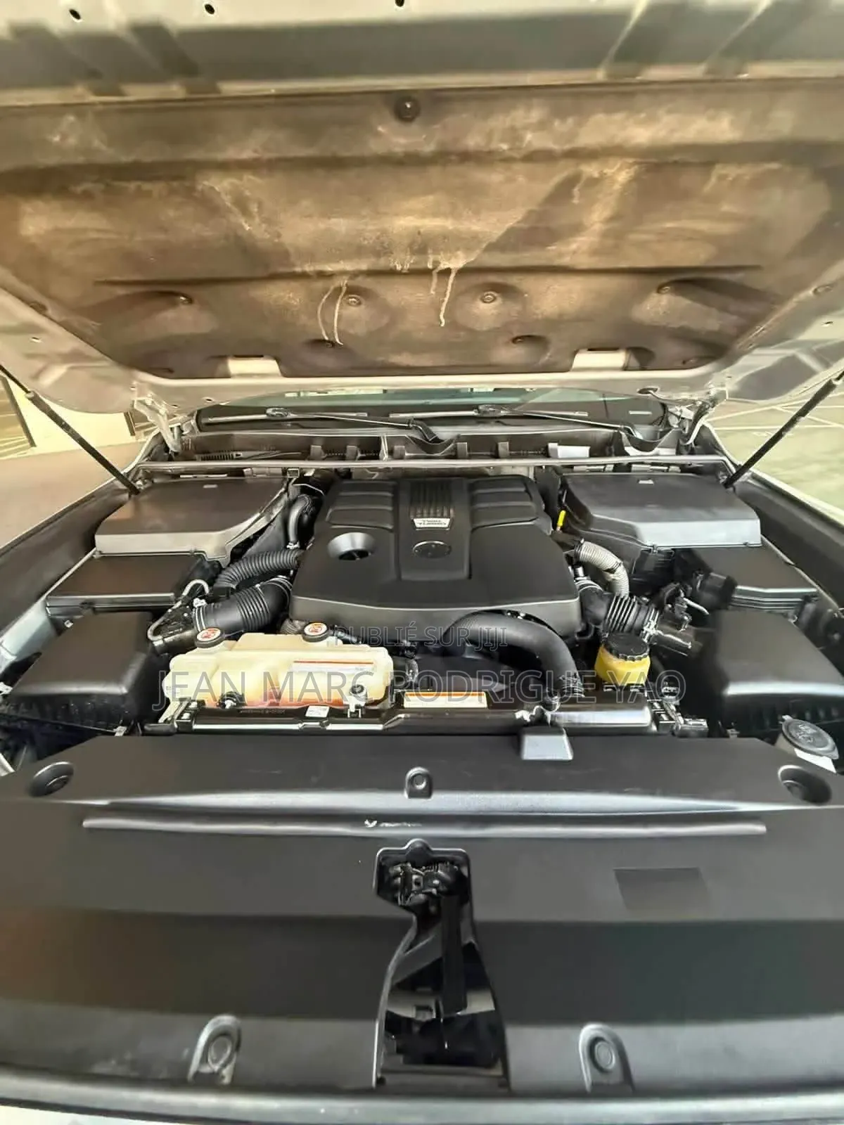 Nouveau Toyota Land Cruiser Prado 2025 Blanc cassé