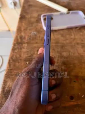 Nouveau Apple iPhone 16 256 GB Bleu