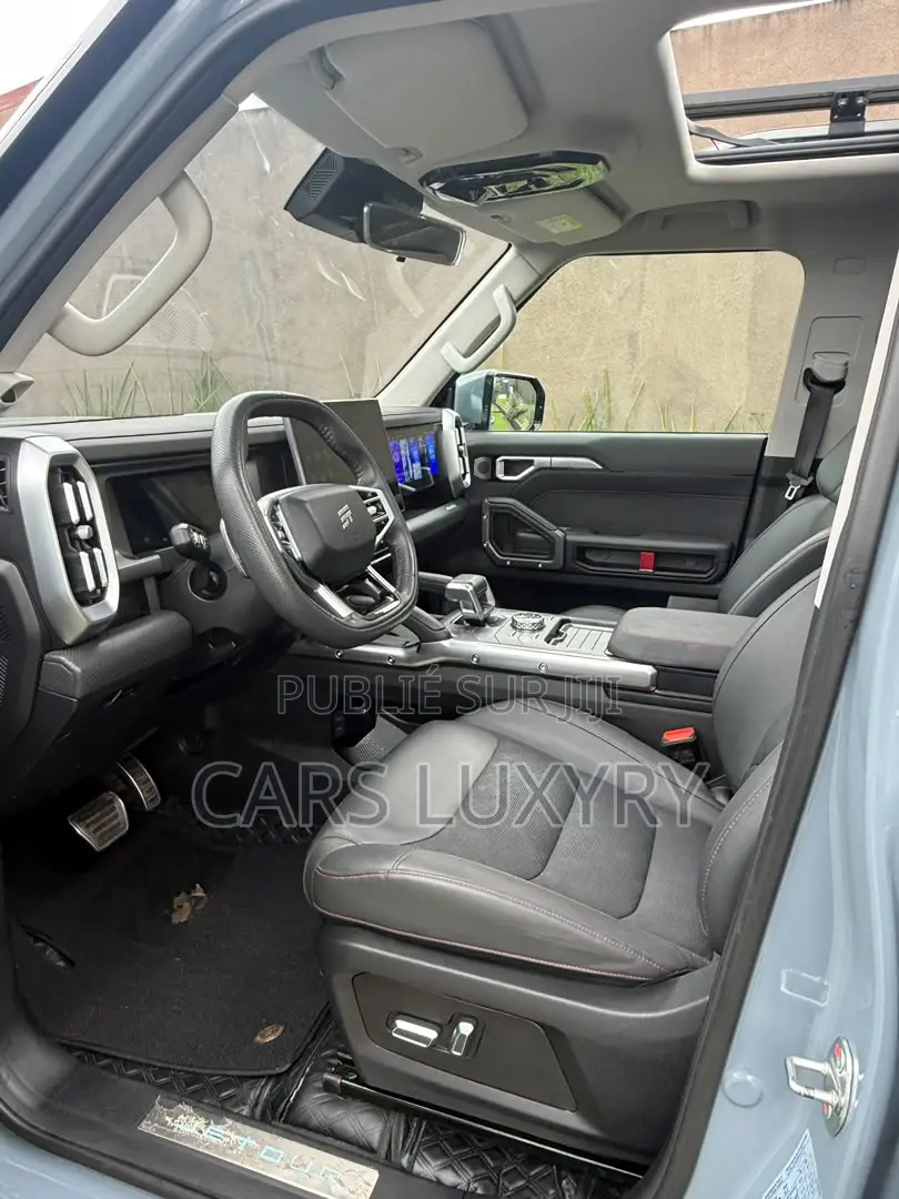 Jetour T2 2.0 Petrol AWD 2025 Gris