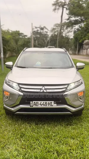 Mitsubishi Eclipse Cross 2019 Beige