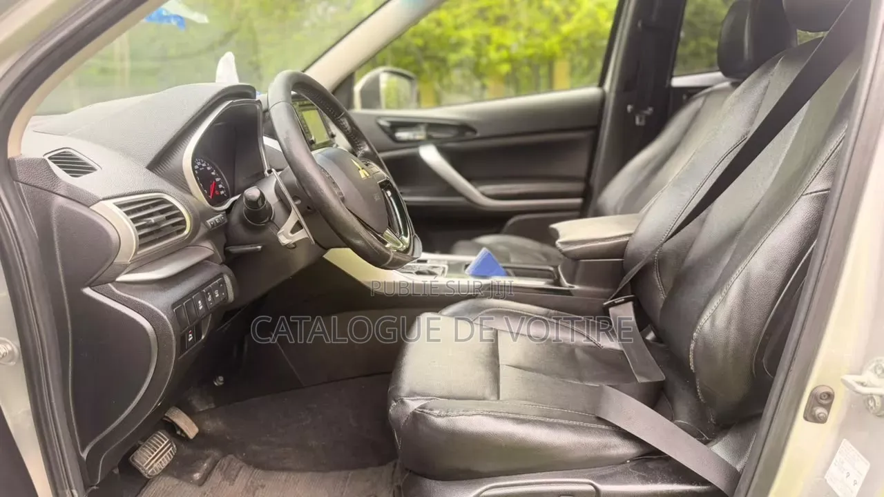 Mitsubishi Eclipse Cross 2019 Beige