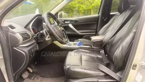 Mitsubishi Eclipse Cross 2019 Beige