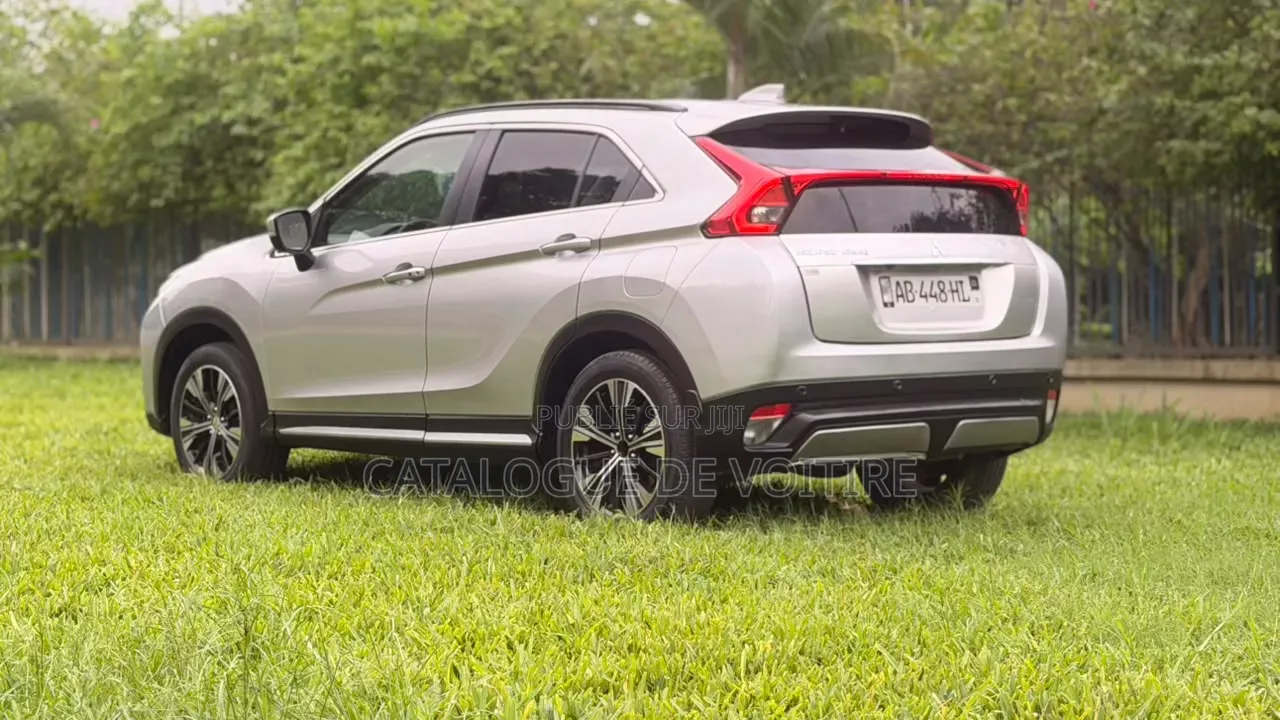 Mitsubishi Eclipse Cross 2019 Beige