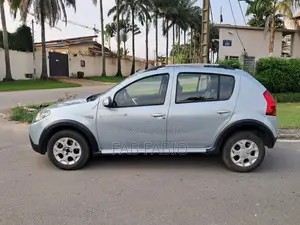 Renault Sandero 1.6 MPI 2011 Gris