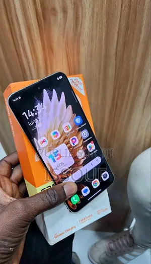 Nouveau Tecno Spark 40 Pro+ 256 GB Autre