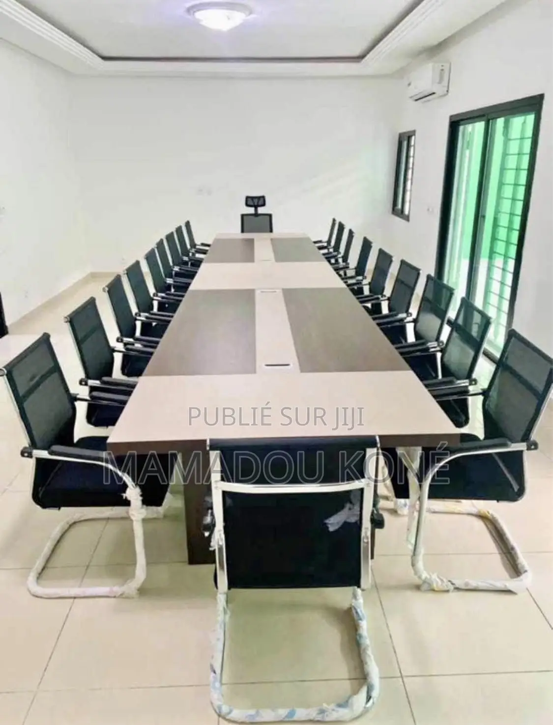 Table De Conference