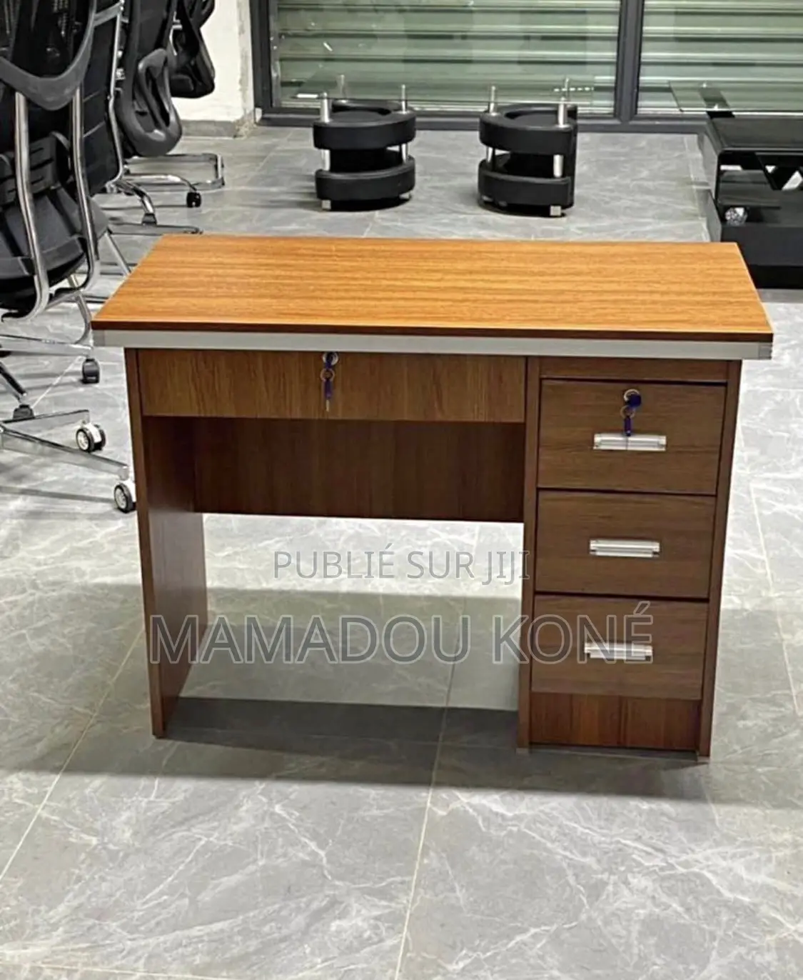 Table De Bureau