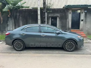 Toyota Corolla 2017 Gris
