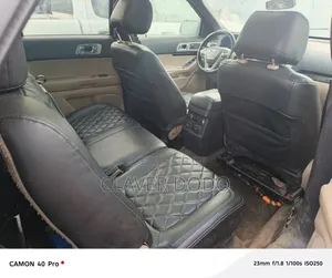 Ford Explorer 2012 Noir