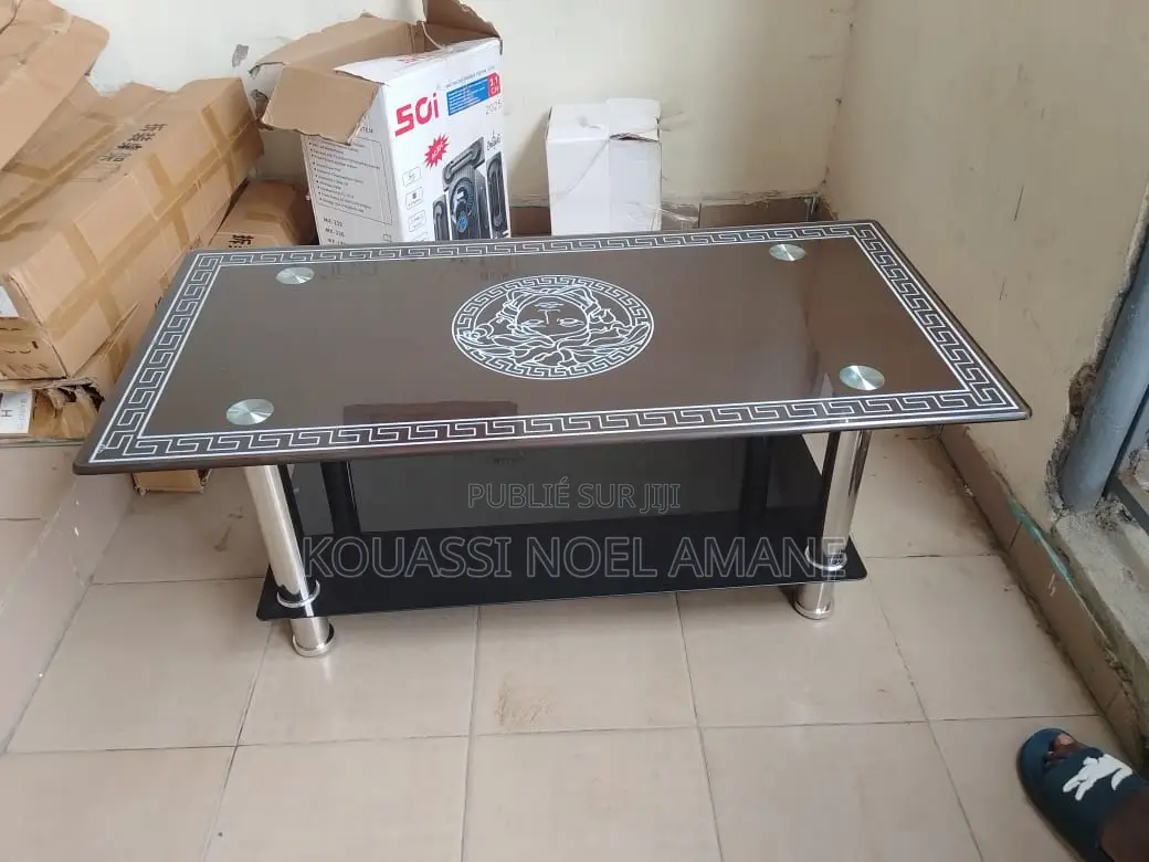 Table Vitrée