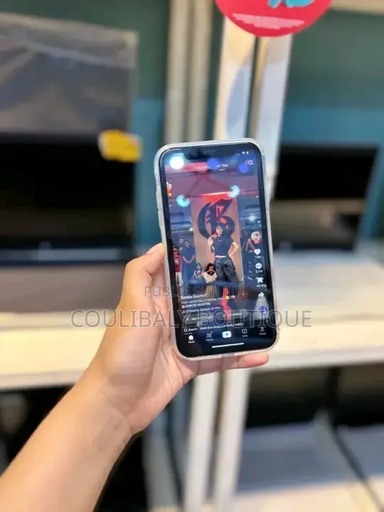 Nouveau Apple iPhone XR 64 GB Autre
