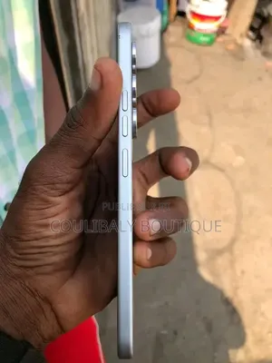 Nouveau Tecno Camon 40 Pro 5G 256 GB Autre