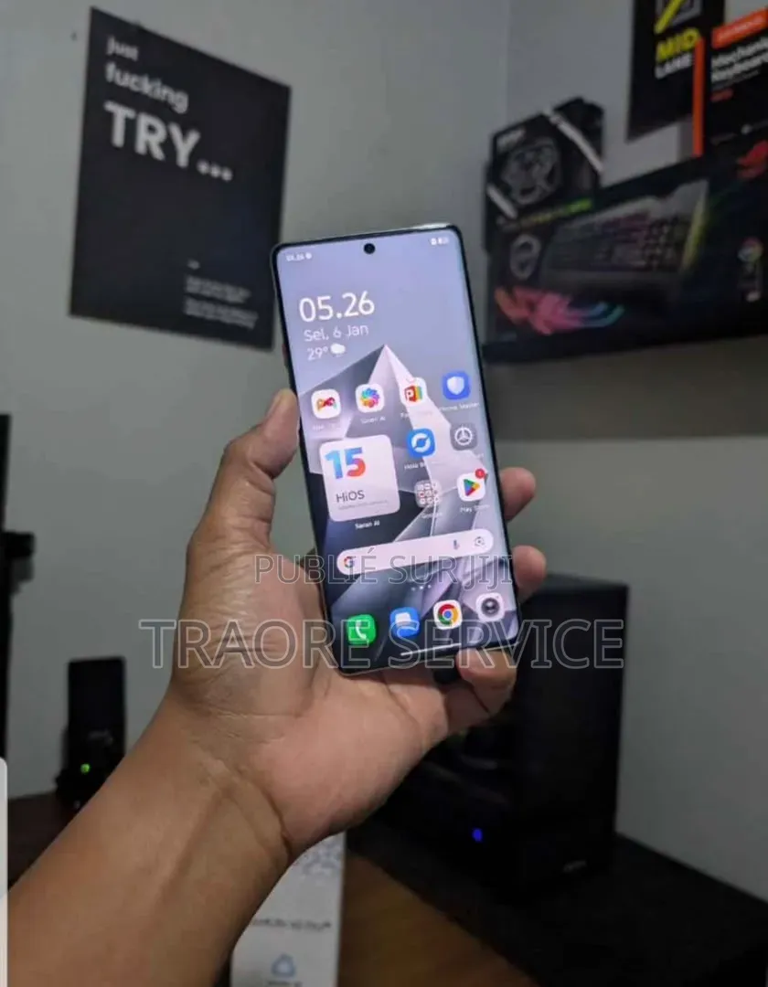 Nouveau Tecno Camon 40 Pro 5G 256 GB Autre