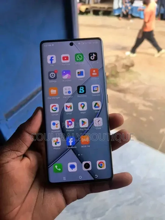 Nouveau Tecno Spark 20 Pro Plus 256 GB Autre