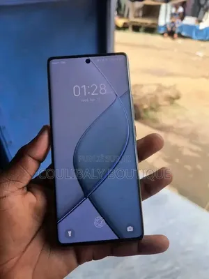 Nouveau Tecno Spark 20 Pro Plus 256 GB Autre