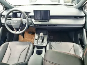 Nouveau Toyota Corolla Cross 2026 Beige