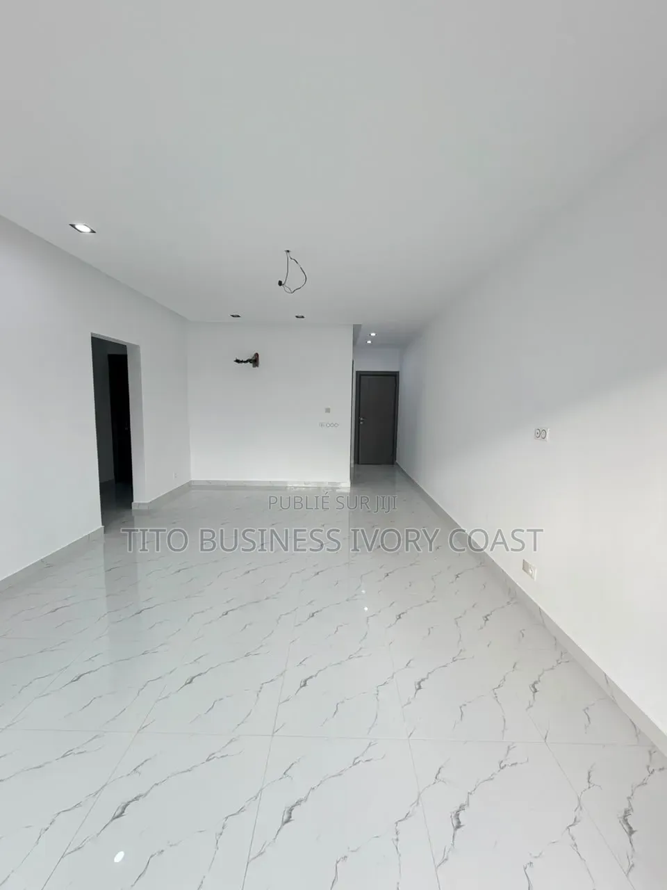 2chbre Appartement dans Tito Business Ivory, Cocody à Louer