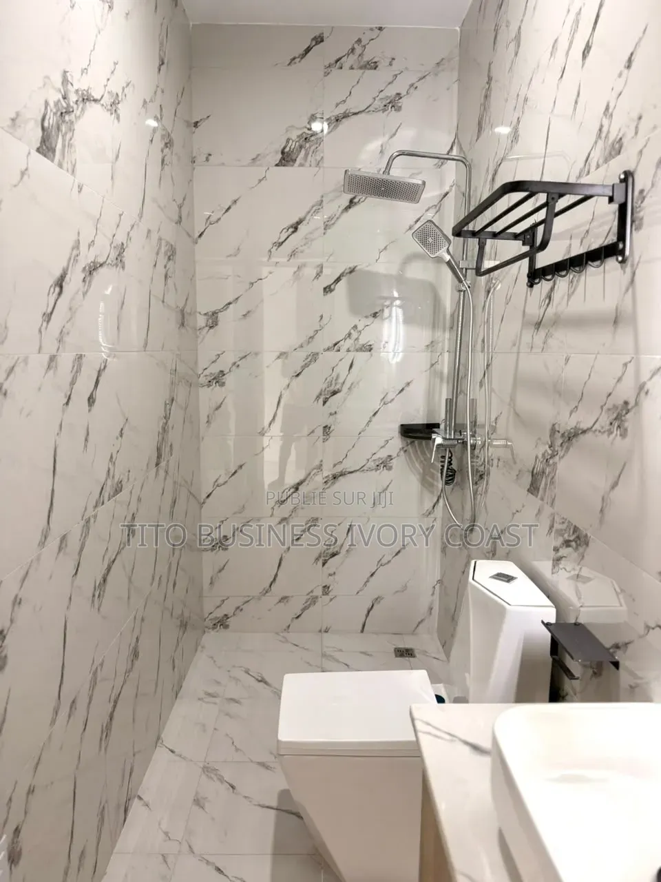 2chbre Appartement dans Tito Business Ivory, Cocody à Louer