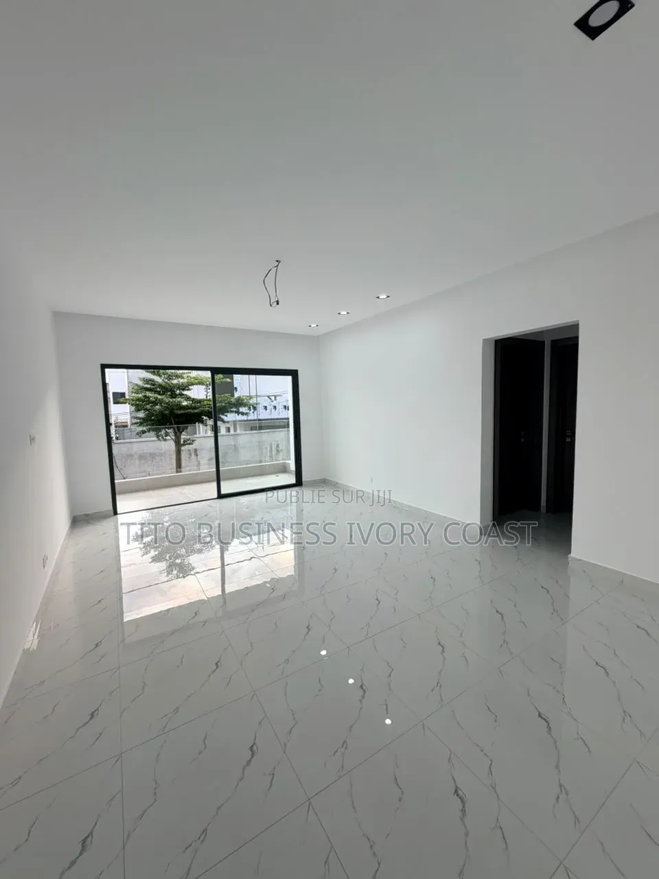2chbre Appartement dans Tito Business Ivory, Cocody à Louer