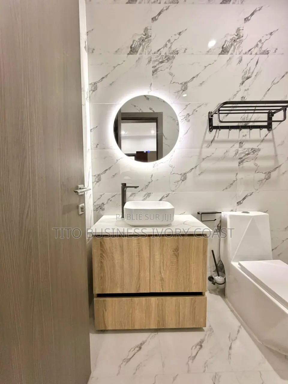 2chbre Appartement dans Tito Business Ivory, Cocody à Louer