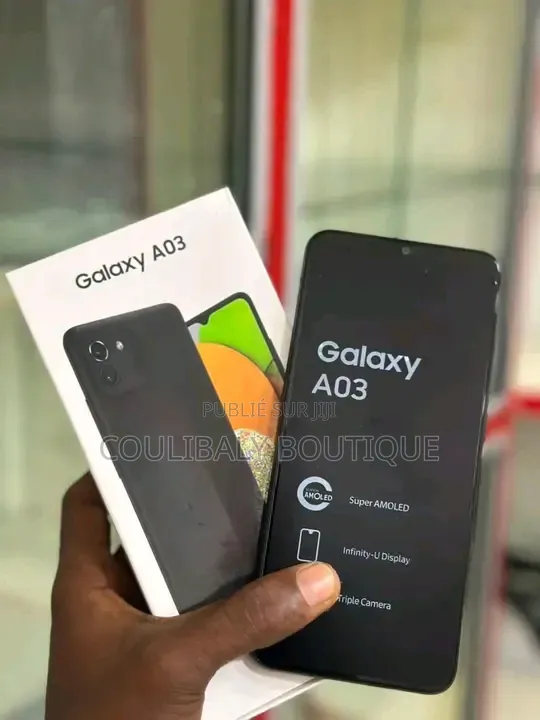 Nouveau Samsung Galaxy A03 128 GB Noir