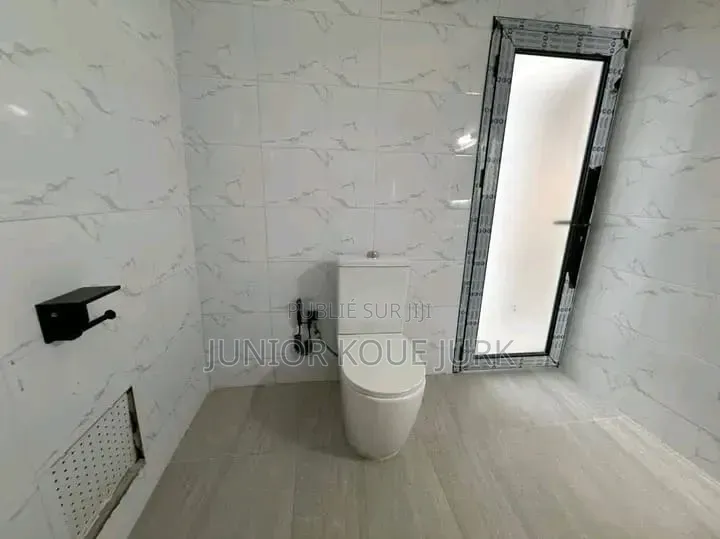3chbre Duplex dans Abidjan Pbf -Btp, Cocody à Vendre