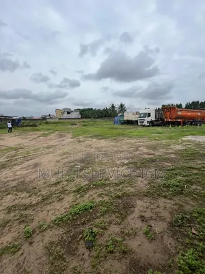 Terrain À Vendre Zone : Angré Château Superficie : 650m