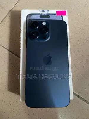 Nouveau Apple iPhone 15 Pro Max 256 GB Bleu