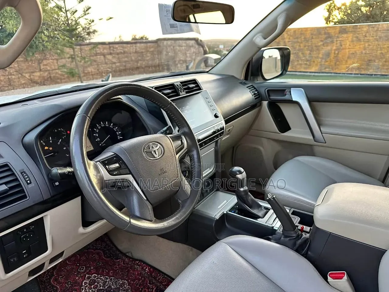 Toyota Land Cruiser Prado 2021 Blanc cassé