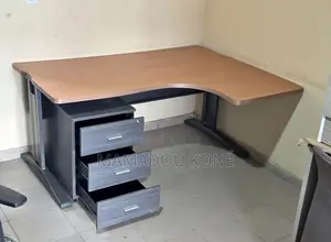 Bureau Importé 1,80cm