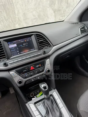 Hyundai Elantra 2016 Noir