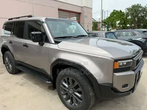 Toyota Land Cruiser Prado 2025 Gris