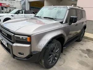 Toyota Land Cruiser Prado 2025 Gris