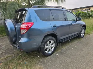 Toyota RAV4 2012 Autre