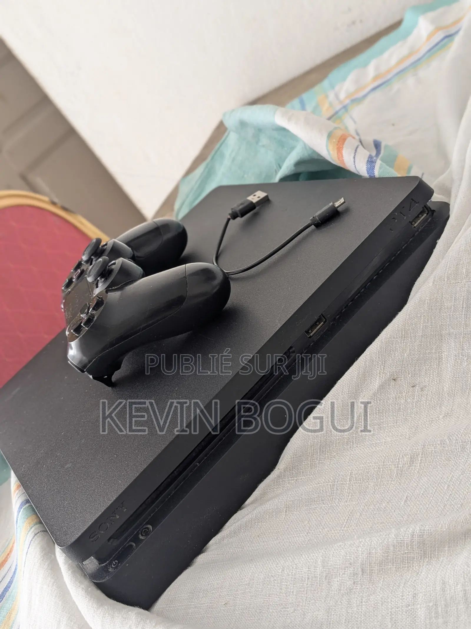 Vente De PS4 Slim