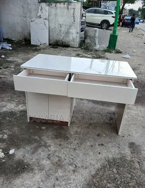 Tables Bureau