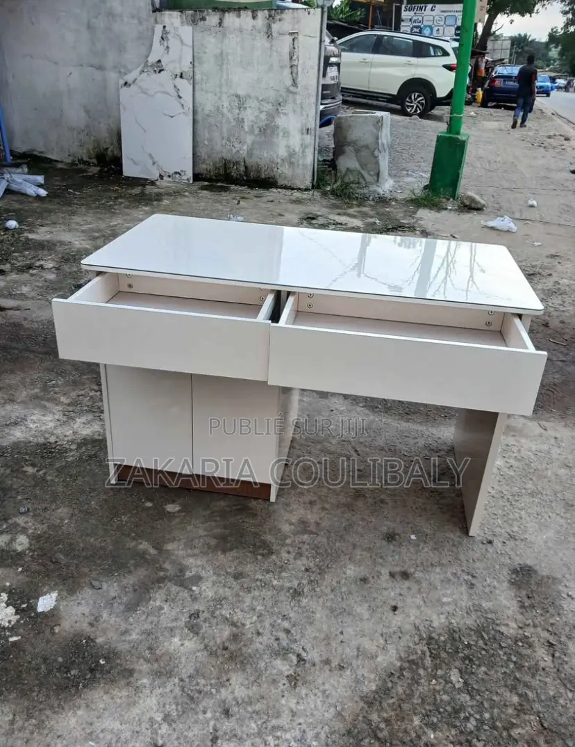 Tables Bureau