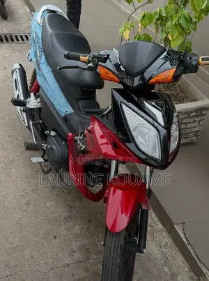 Nouveau KTM Duke 125 2026 Rouge
