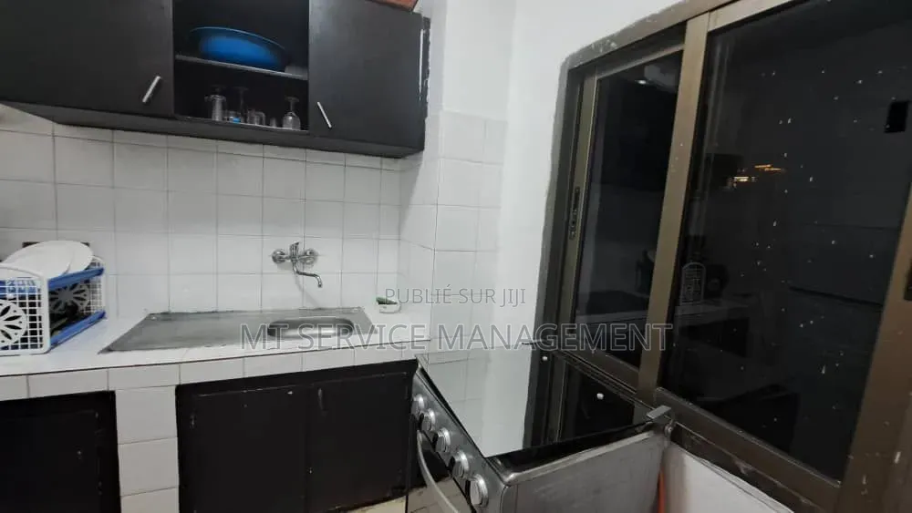 Meublé 1chbre Appartement dans Marcory à Louer