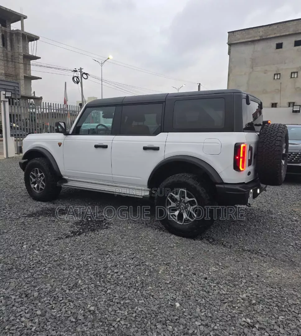 Ford Bronco 2024 Blanc