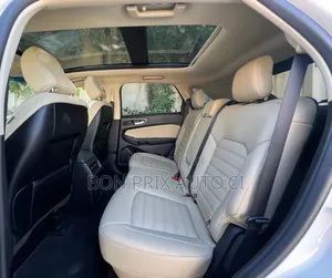 Ford Escape S 2021 Blanc