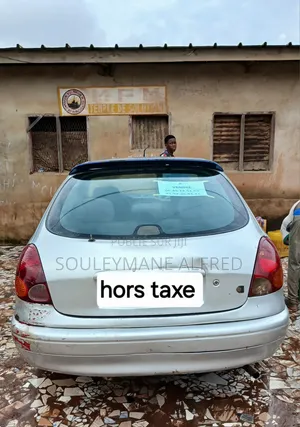 Toyota Corolla 2000 Gris