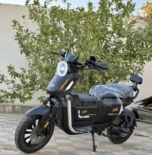 Nouveau Yamaha Crux 2024 Noir