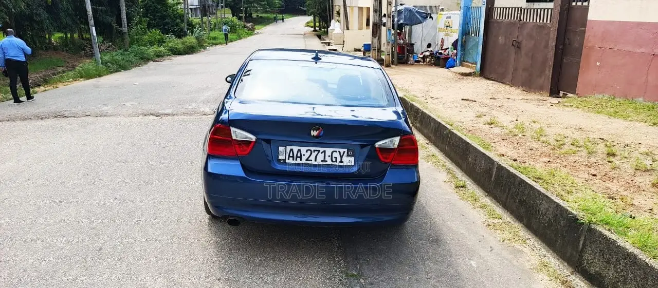 BMW 320i 2006 Bleu