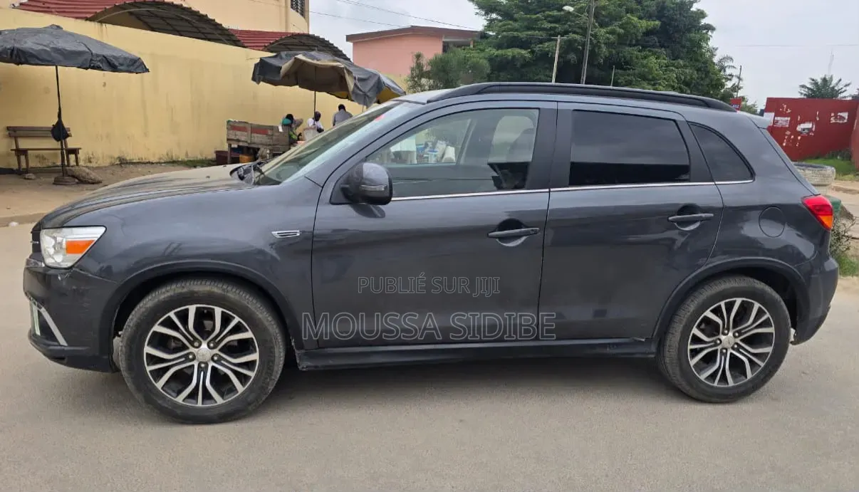 Mitsubishi Outlander 2018 Gris