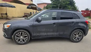 Mitsubishi Outlander 2018 Gris
