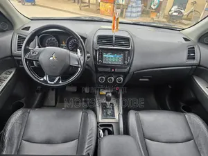 Mitsubishi Outlander 2018 Gris