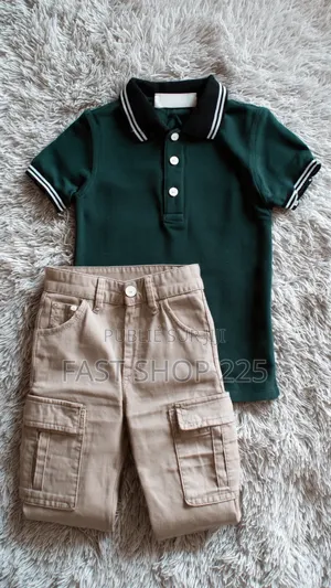 Lot Polo Vert + Pantalon Beige