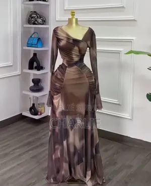 Robe Longue Asymétrique Effet Marbré Brun